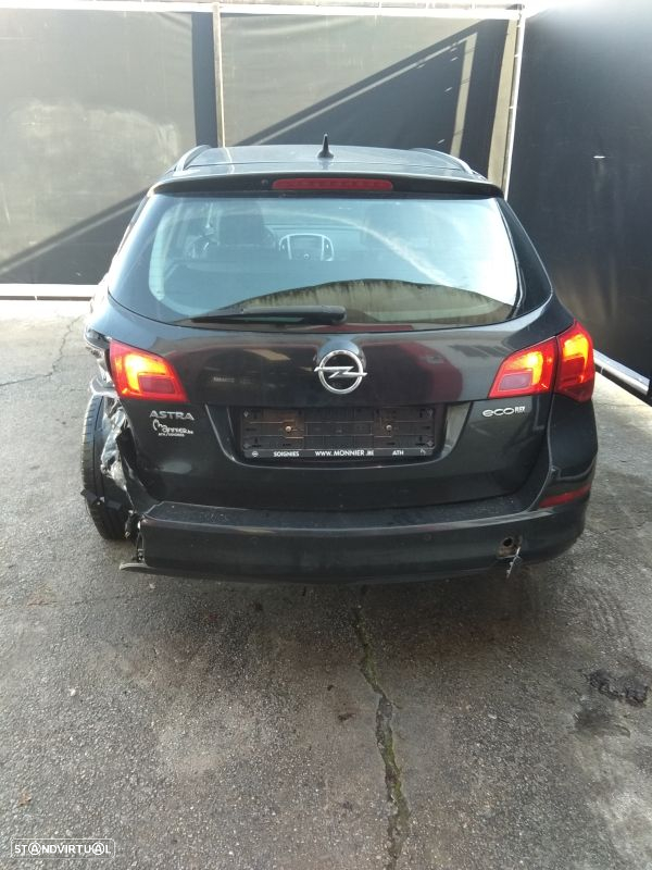 Para Peças Opel Astra J Sports Tourer (P10) - 4