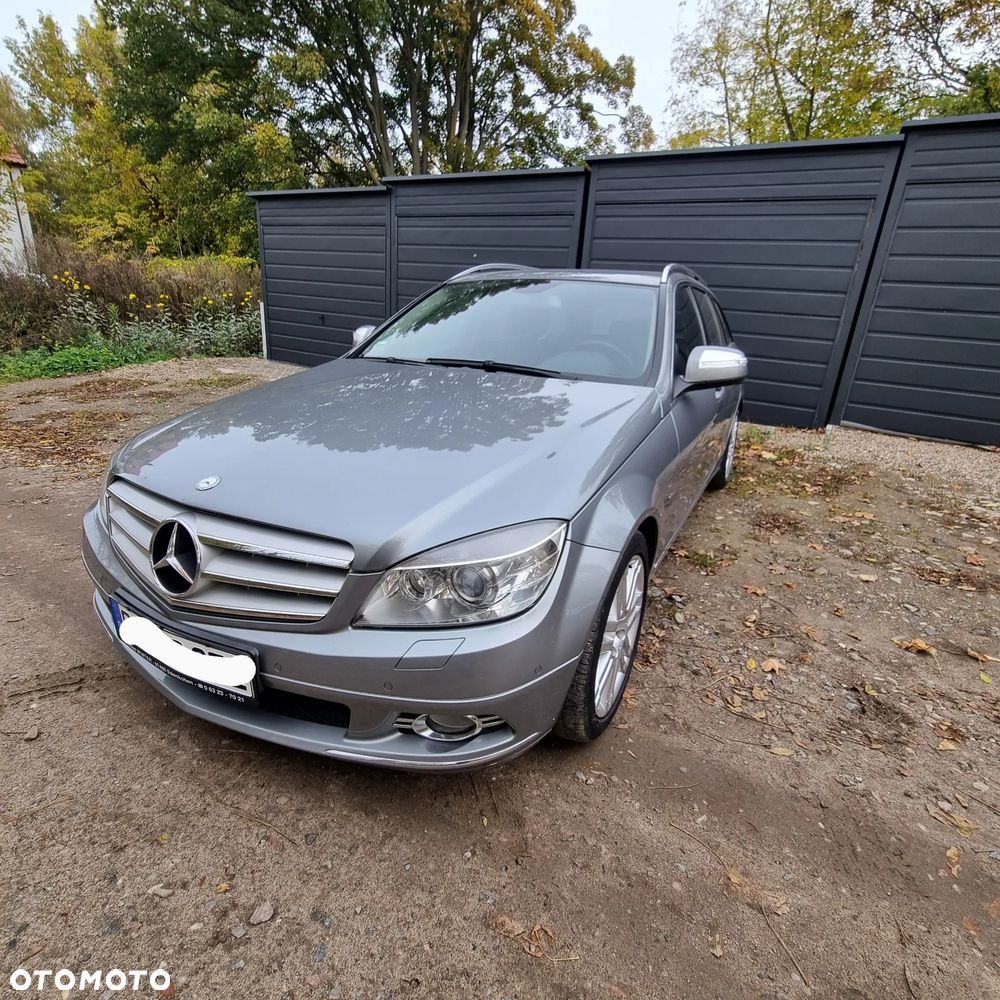 Mercedes-Benz C-Class 2008 photo 2