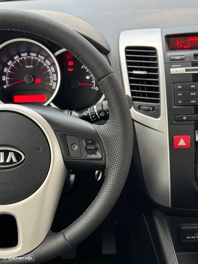 Kia Venga 1.4 CRDi LX ISG - 17