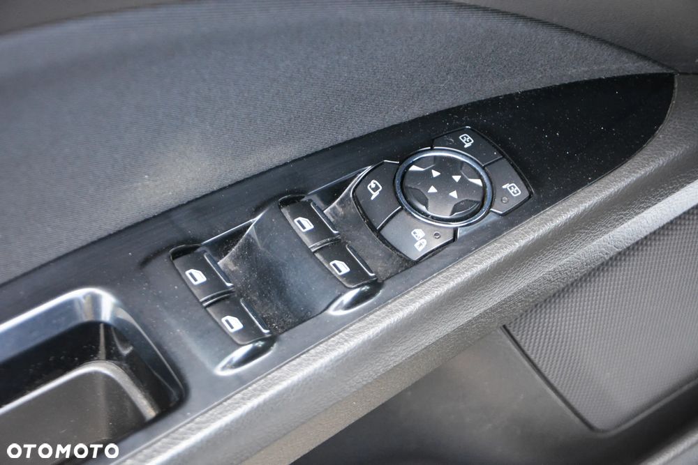Ford Mondeo SW 1.5 TDCi ECOnetic S&S Business Edition - 22