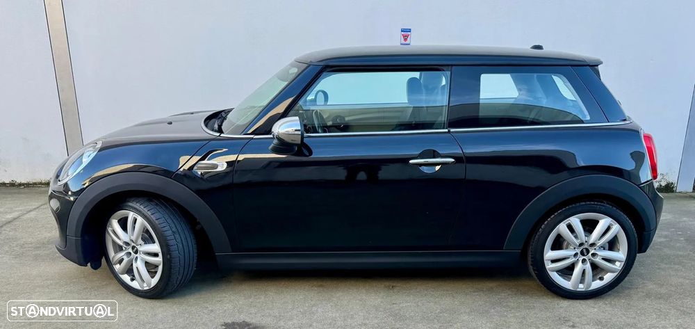MINI 3 Portas Cooper D - 18