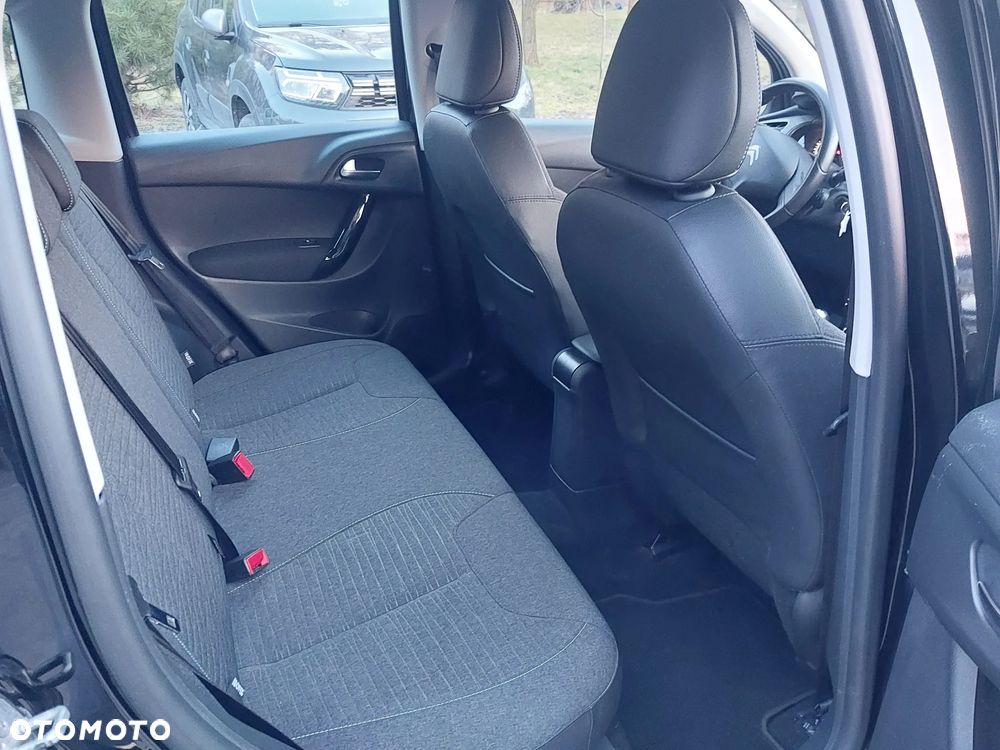 Citroën C3 1.2 PureTech Exclusive - 16
