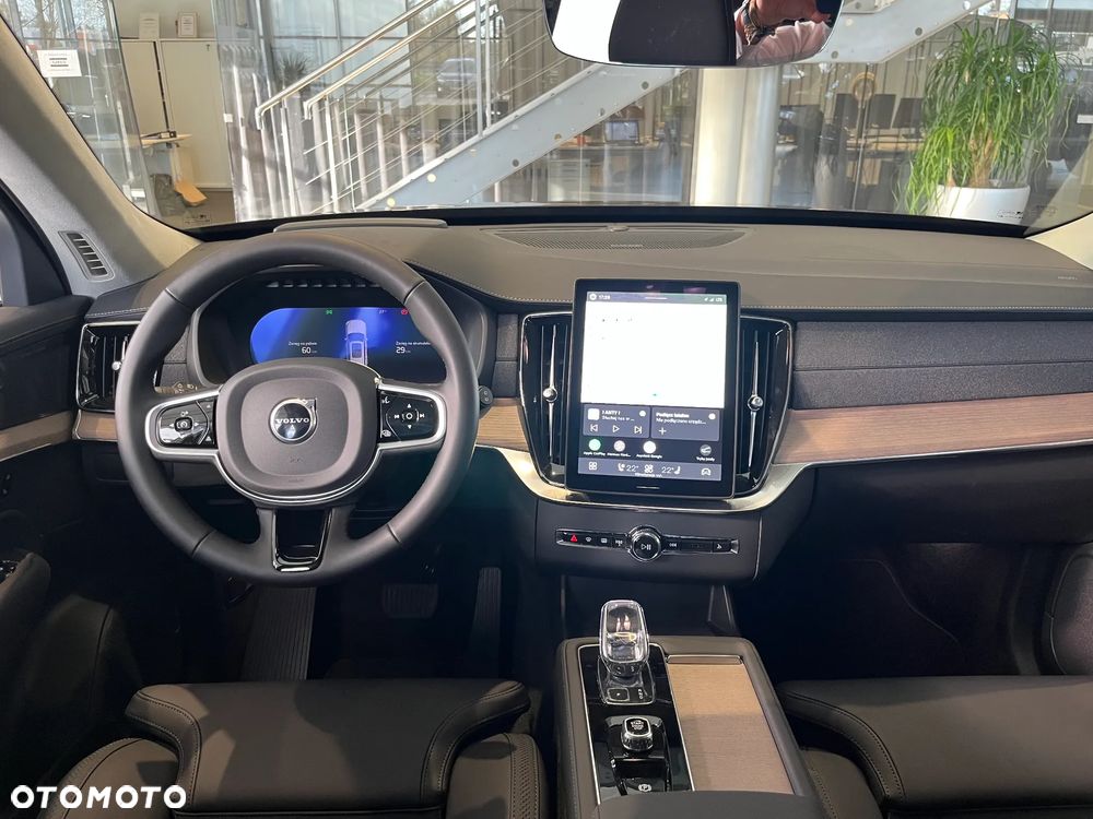 Volvo XC 90 T8 AWD Plug-In Hybrid Ultra Dark 7os - 9