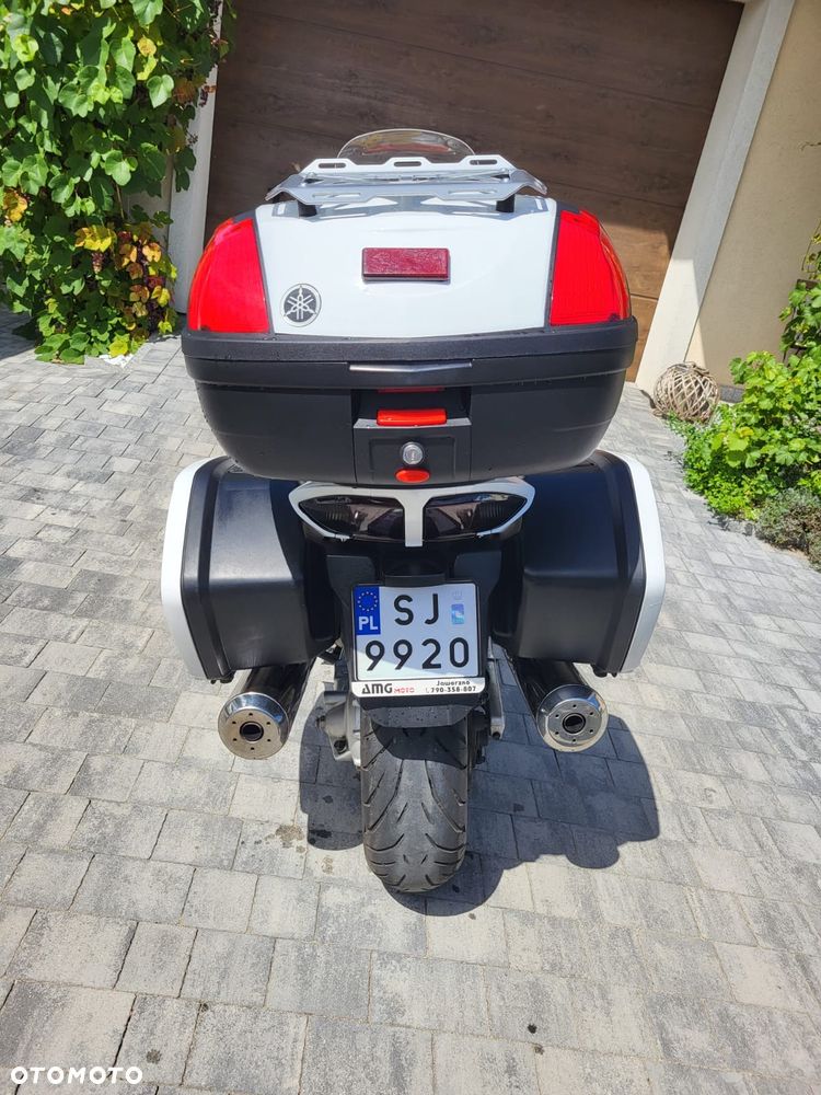 Yamaha FJR - 9