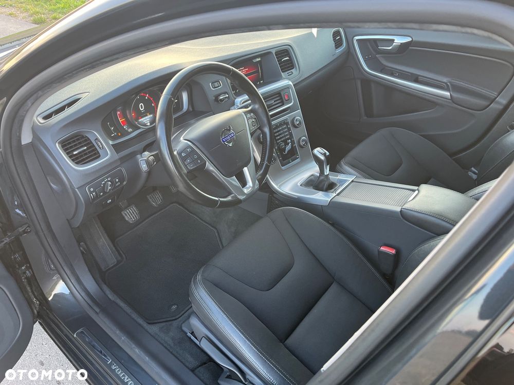 Volvo V60 D3 Drive-E Summum - 14