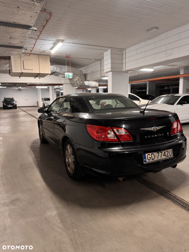 Chrysler Sebring - 7