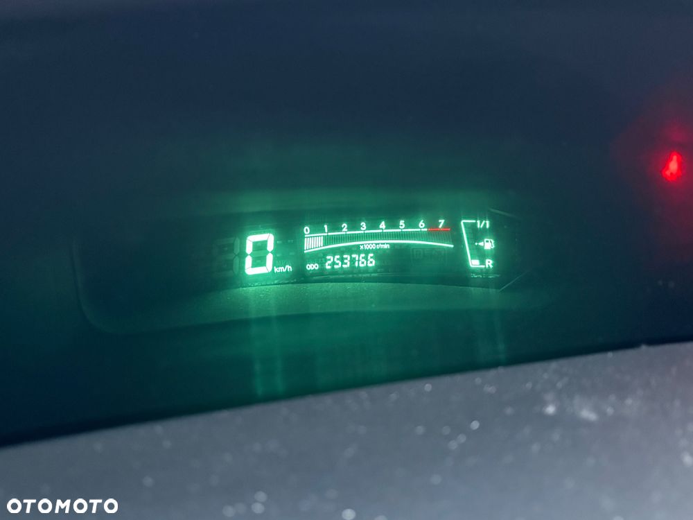 Toyota Yaris 1.0 Luna - 7