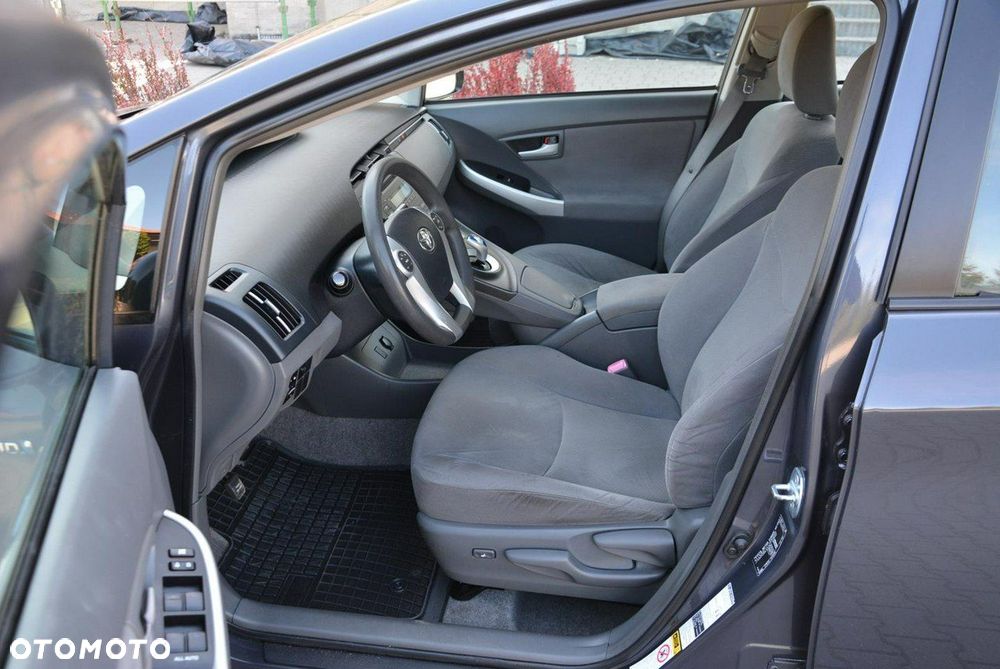 Toyota Prius - 20