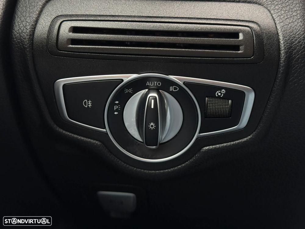 Mercedes-Benz GLC 300 de 4Matic 9G-TRONIC AMG Line - 27