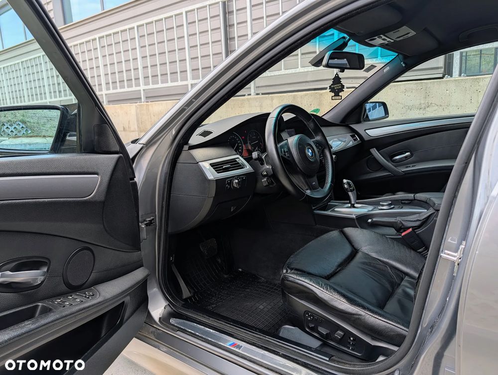 BMW Seria 5 530d Edition Sport - 16