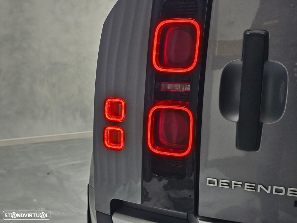 Land Rover Defender 110 D200 - 34