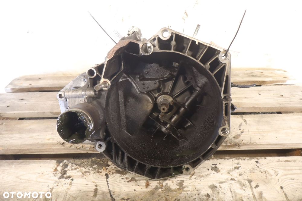 SKRZYNIA BIEGÓW 5 BIEGOWA FIAT 500 1.3MultiJet 55193638 - 1