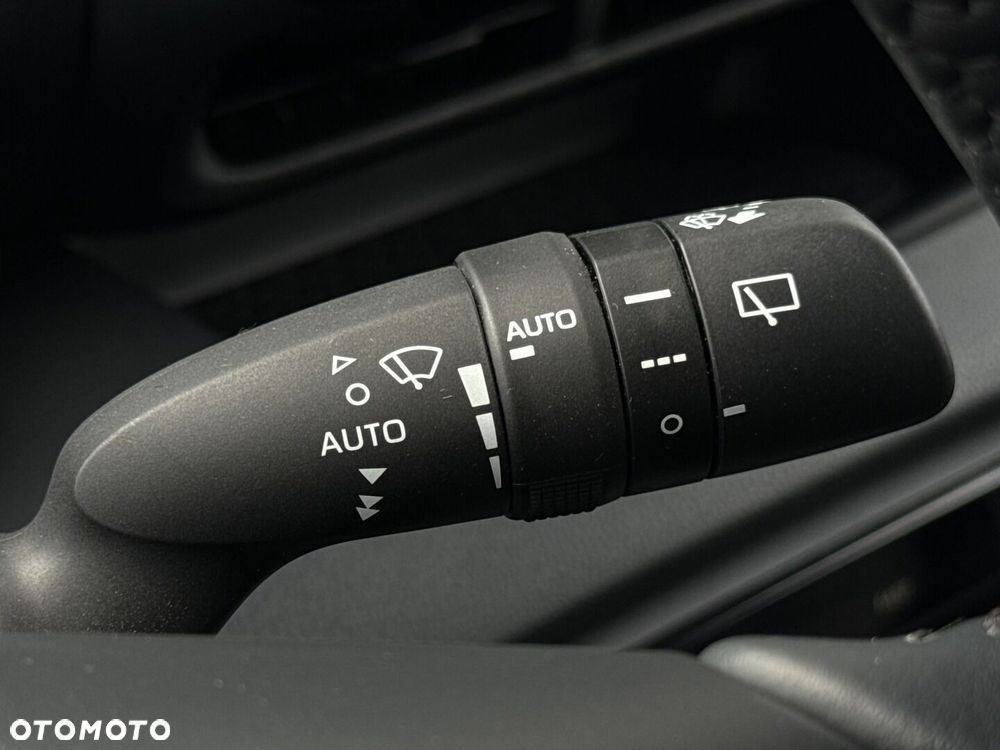 Toyota Yaris Hybrid 1.5 Comfort - 22