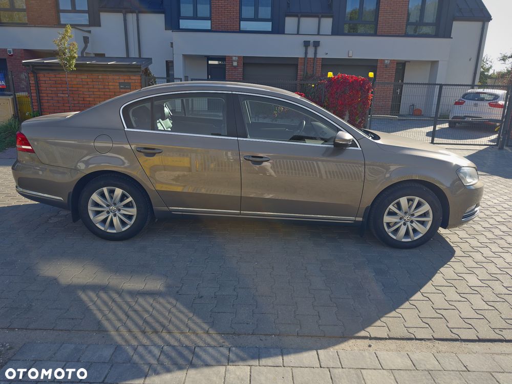 Volkswagen Passat - 7