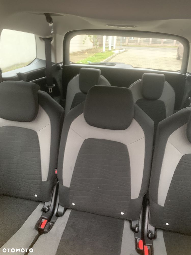 Citroën C4 Picasso - 21
