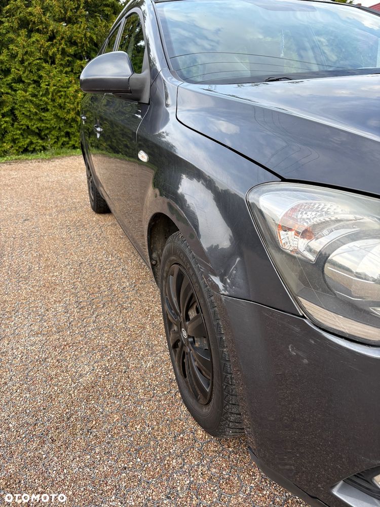 Kia Ceed - 6