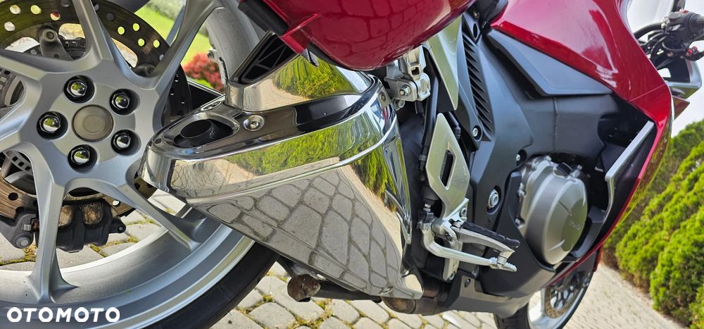 Honda VFR - 15