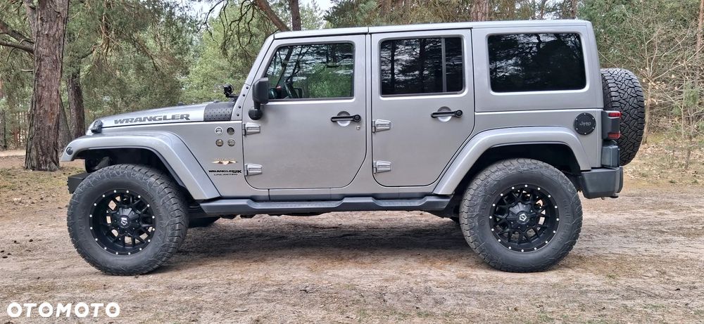 Jeep Wrangler 3.6 Unlim Sahara - 2