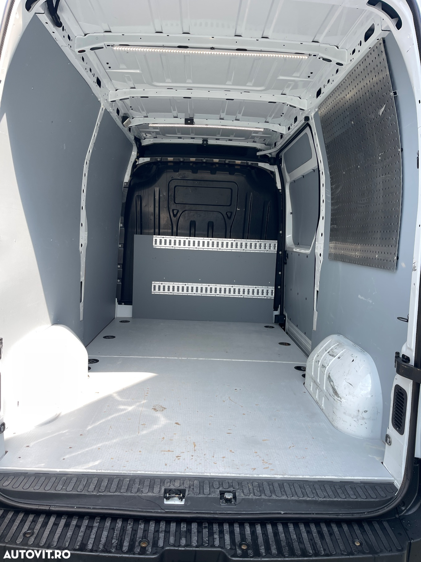 Renault Master  L2H2 DCI145 - 15