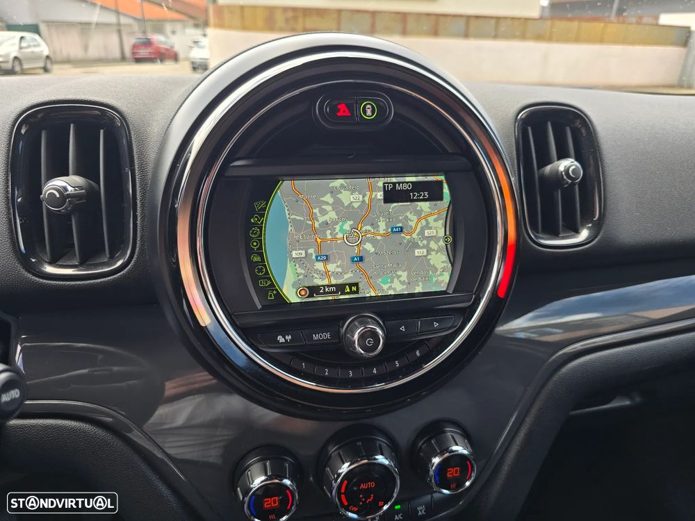 MINI Countryman Cooper D - 17