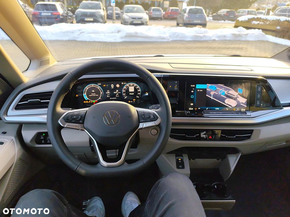 Volkswagen Multivan - 17