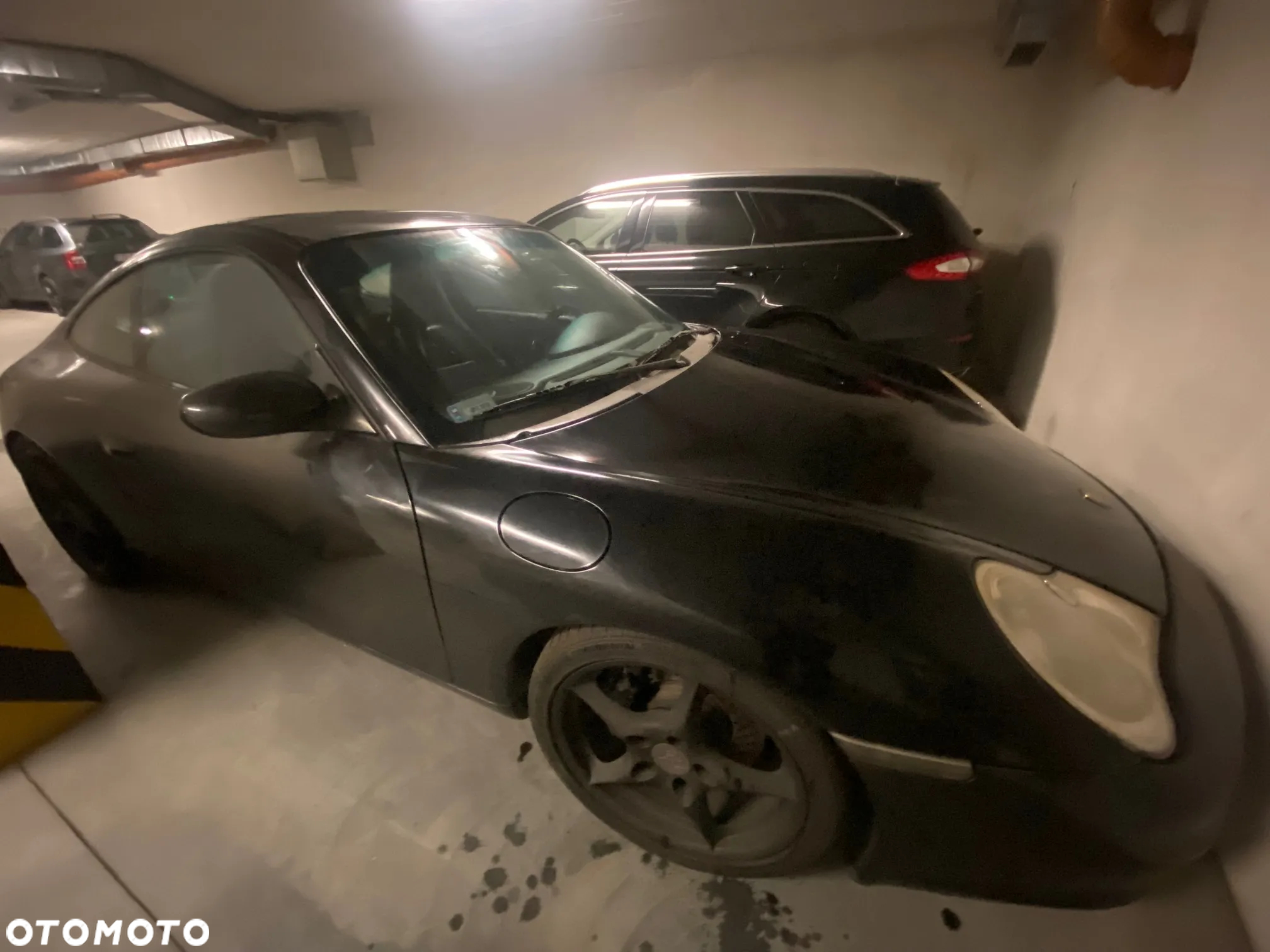 Porsche 911 Carrera - 2