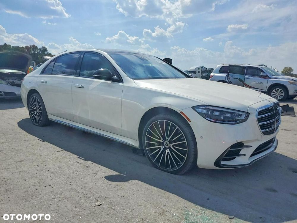 Mercedes-Benz S-Class 2023 photo 3