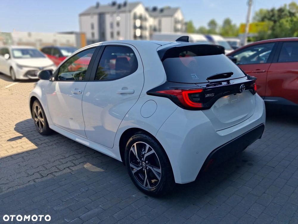 Toyota Yaris Hybrid 1.5 Style - 3