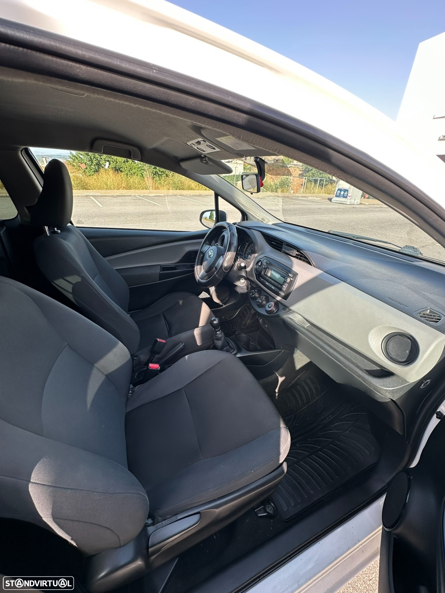 Toyota Yaris 1.4 D-4D Comfort - 21