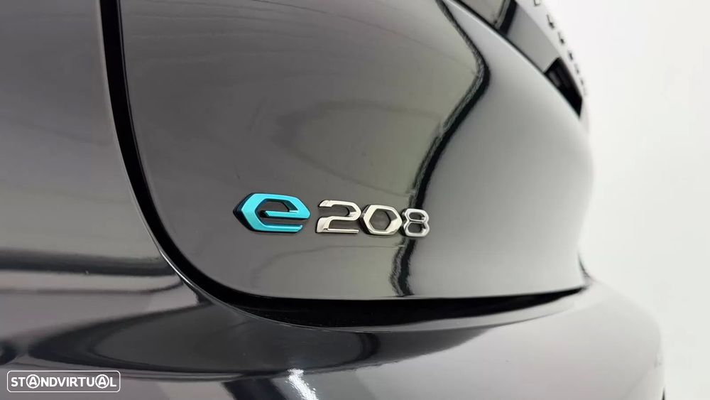 Peugeot e-208 - 16