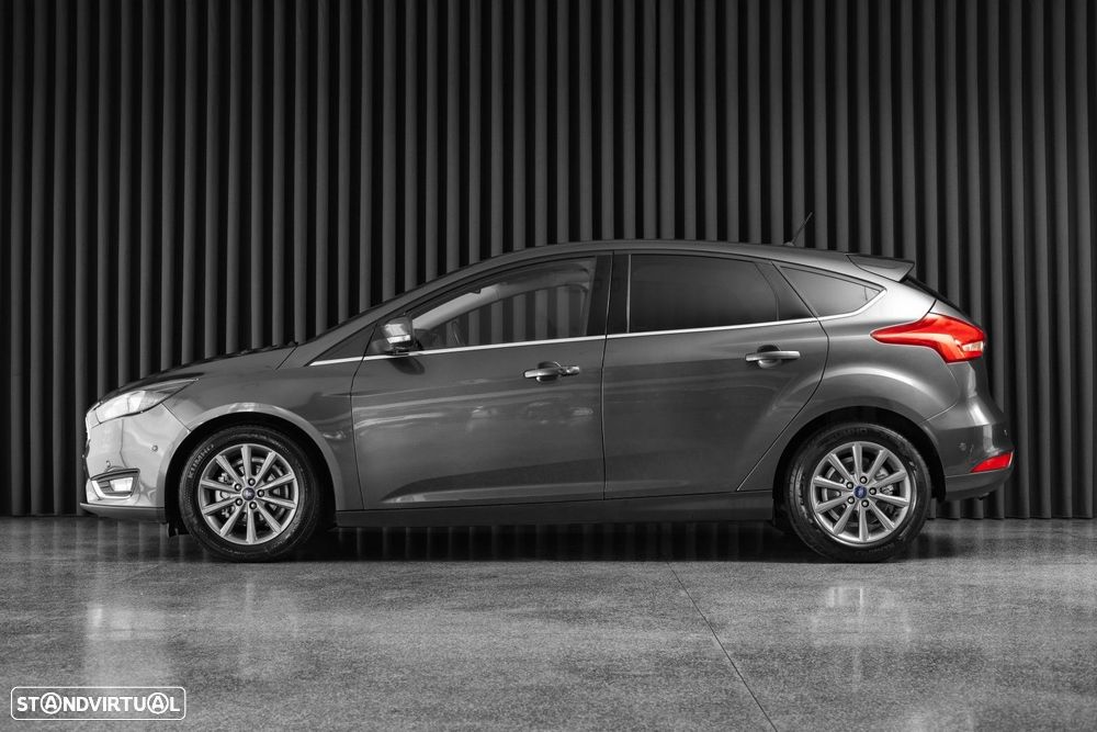 Ford Focus 1.0 EcoBoost S&S TITANIUM - 3