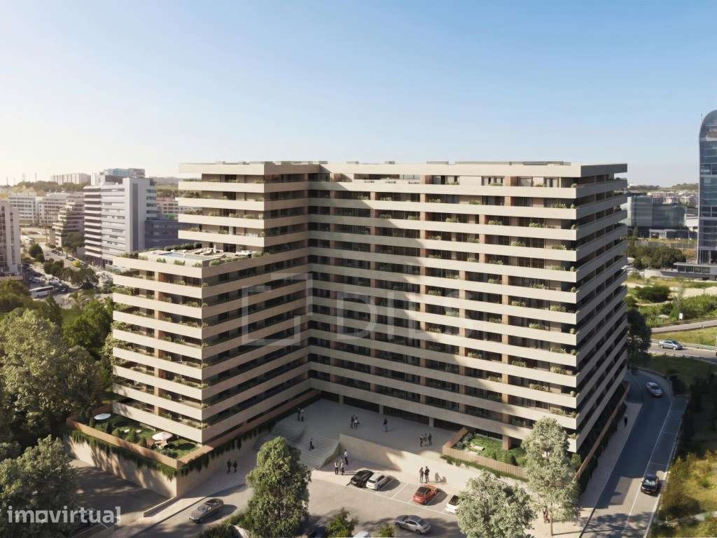 Apartamento T4, com varanda e garagem em Miraflores - Grande imagem: 2/41
