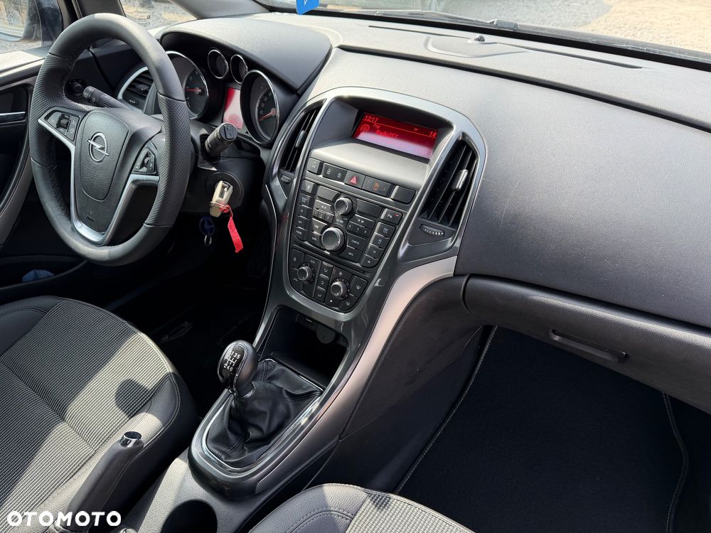 Opel Astra 1.4 Turbo - 39