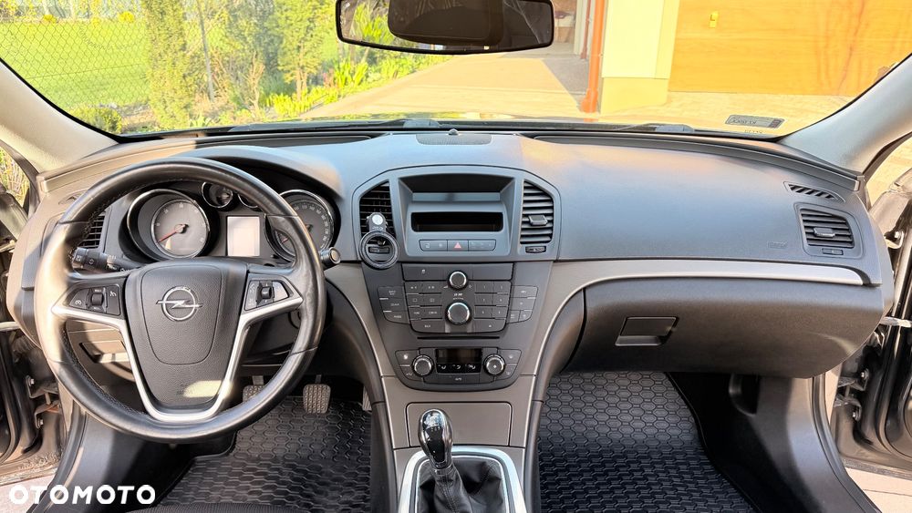 Opel Insignia 2.0 CDTI - 12