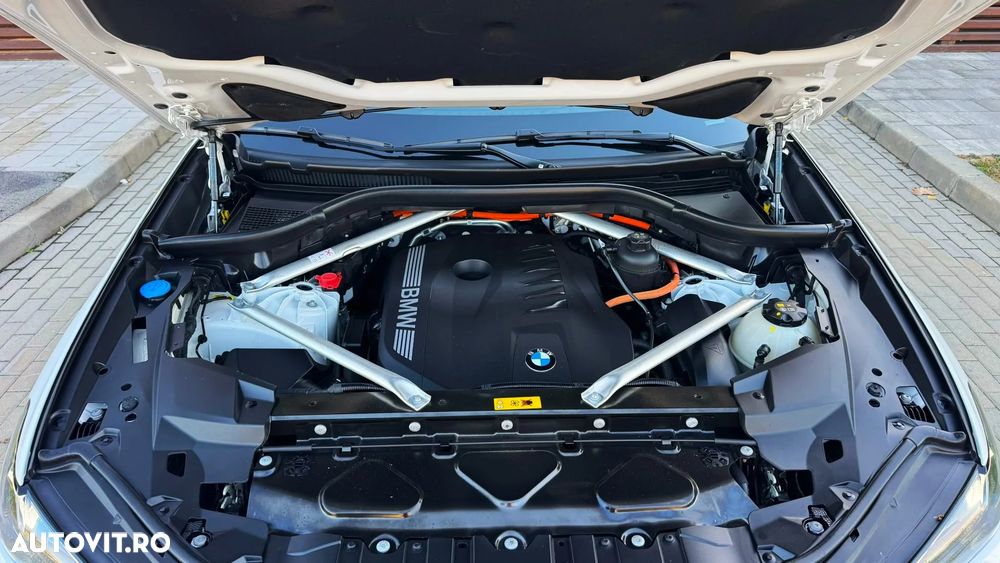 BMW X5 xDrive50e - 39
