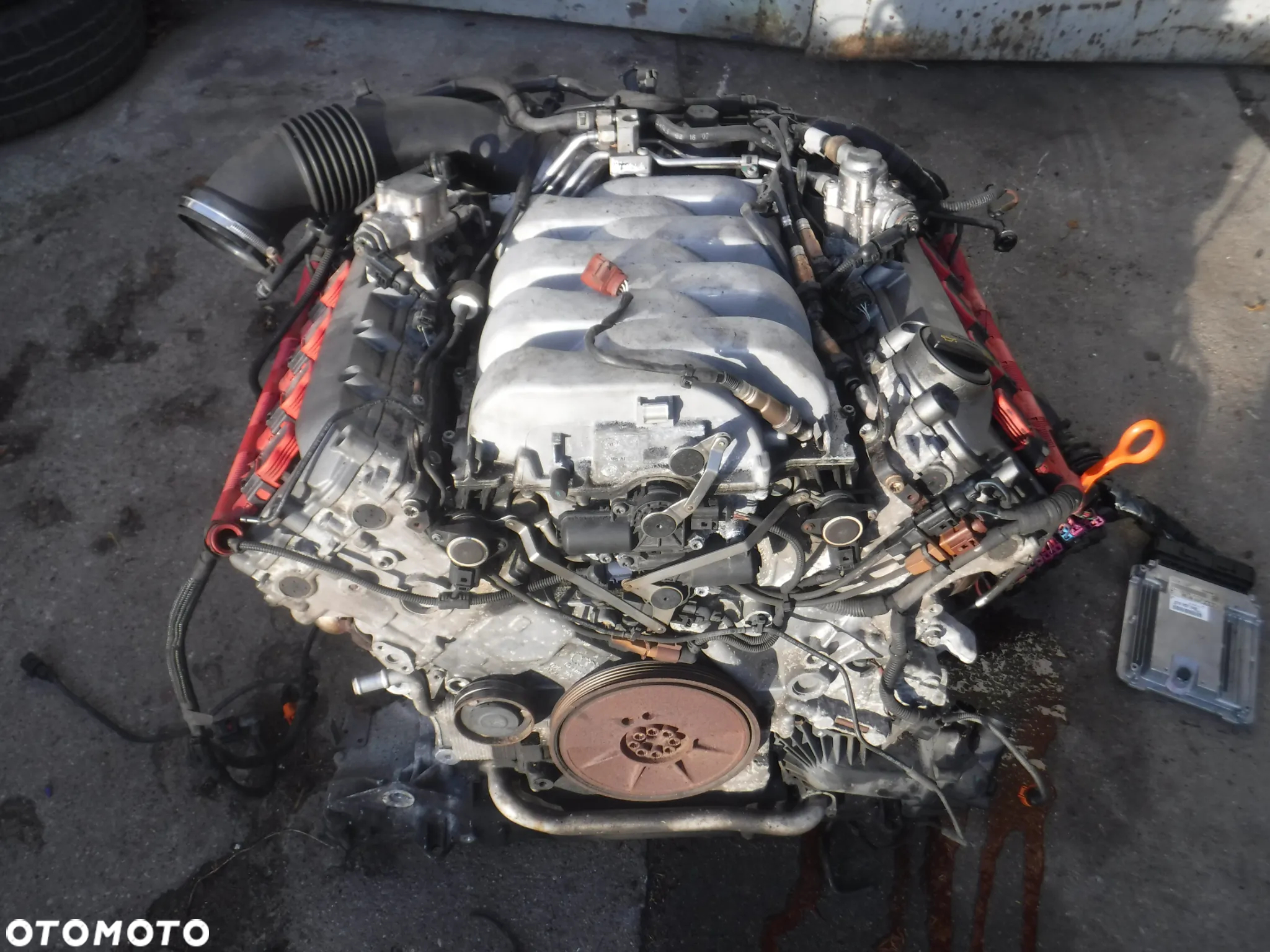 Audi S5 8T A5 RS5 S4 A4 RS4 B8 silnik 4.2 V8 FSI CAU CAUA film - 2