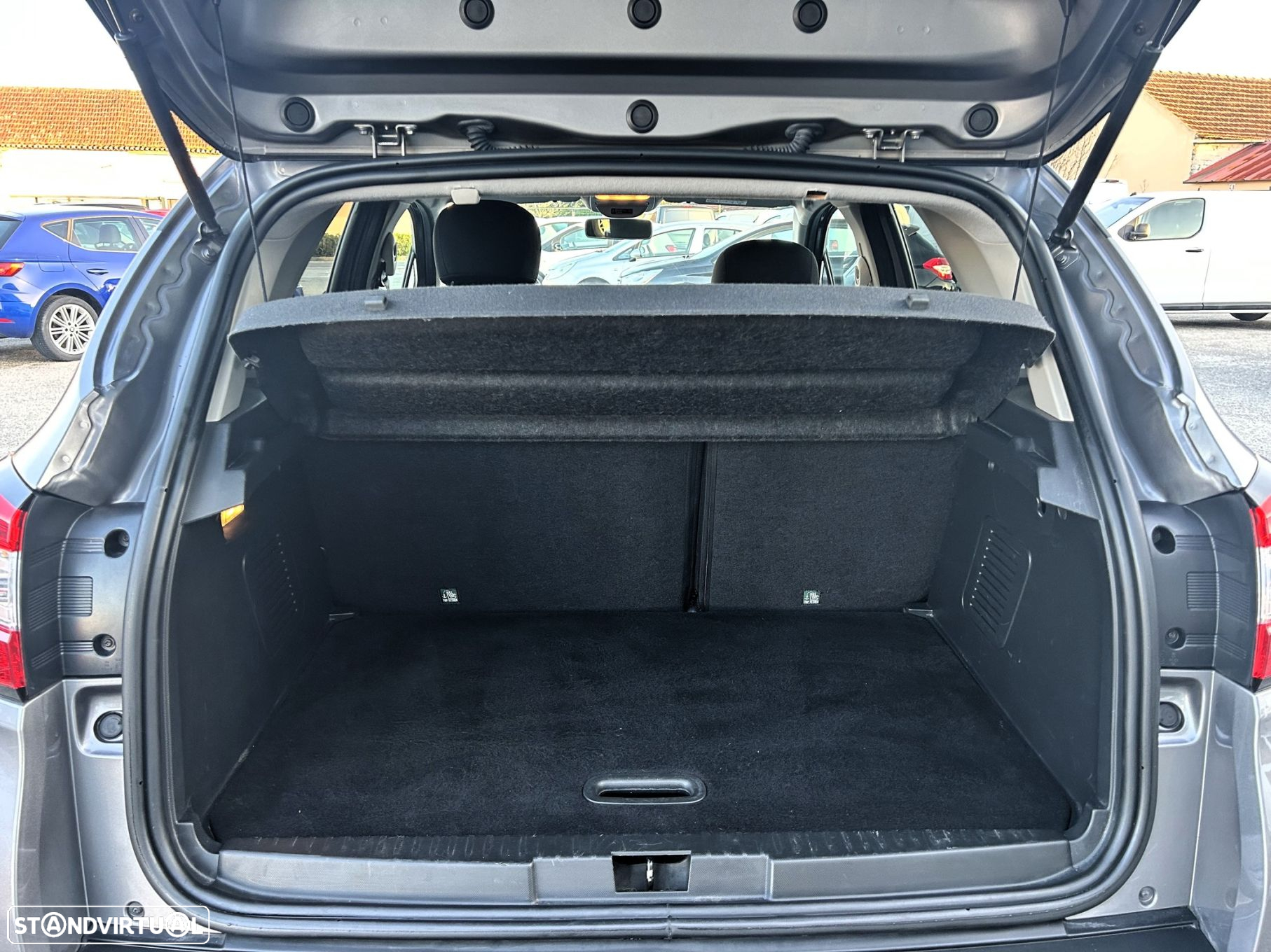 Renault Captur 1.2 TCe Exclusive EDC - 26