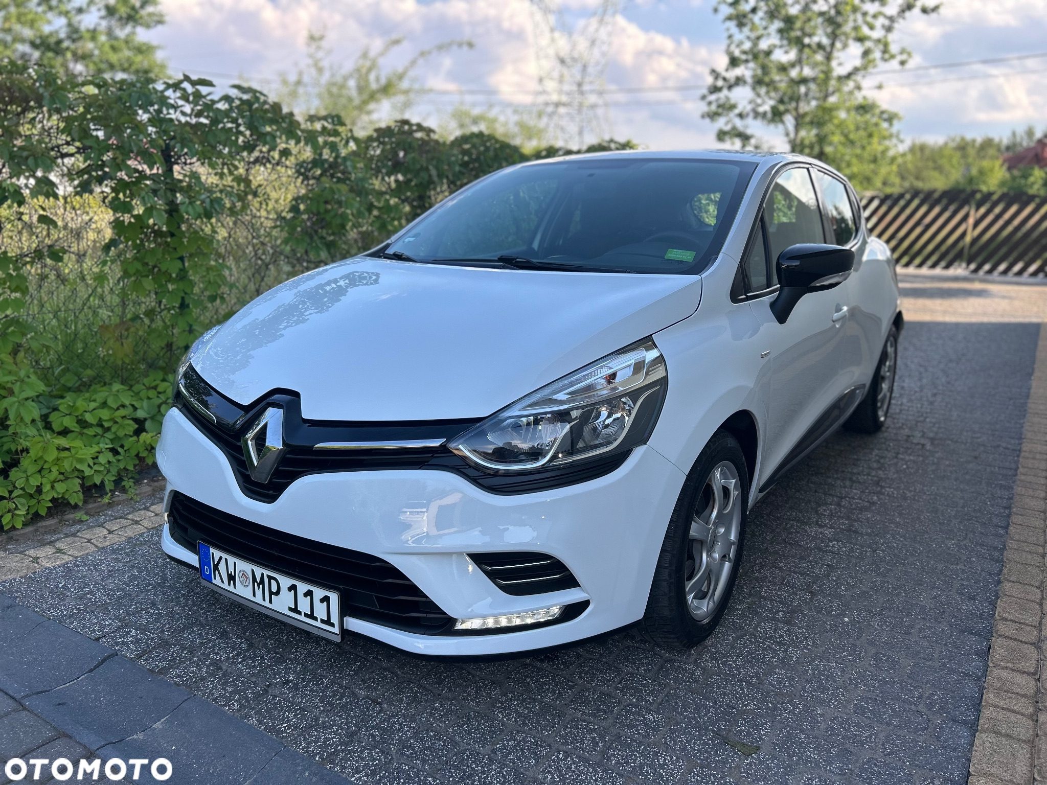 Renault Clio 1.2 16V Limited EU6 - 11
