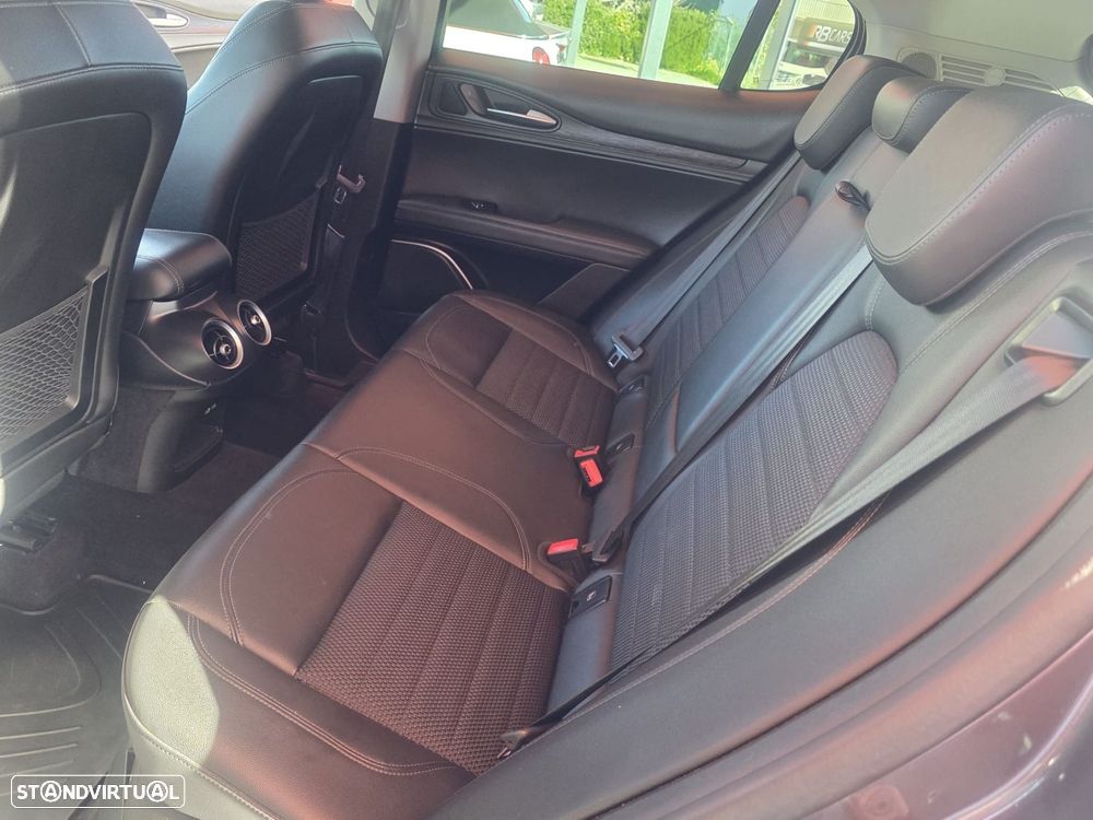 Alfa Romeo Stelvio 2.2 D Super AT8 Q4 - 13