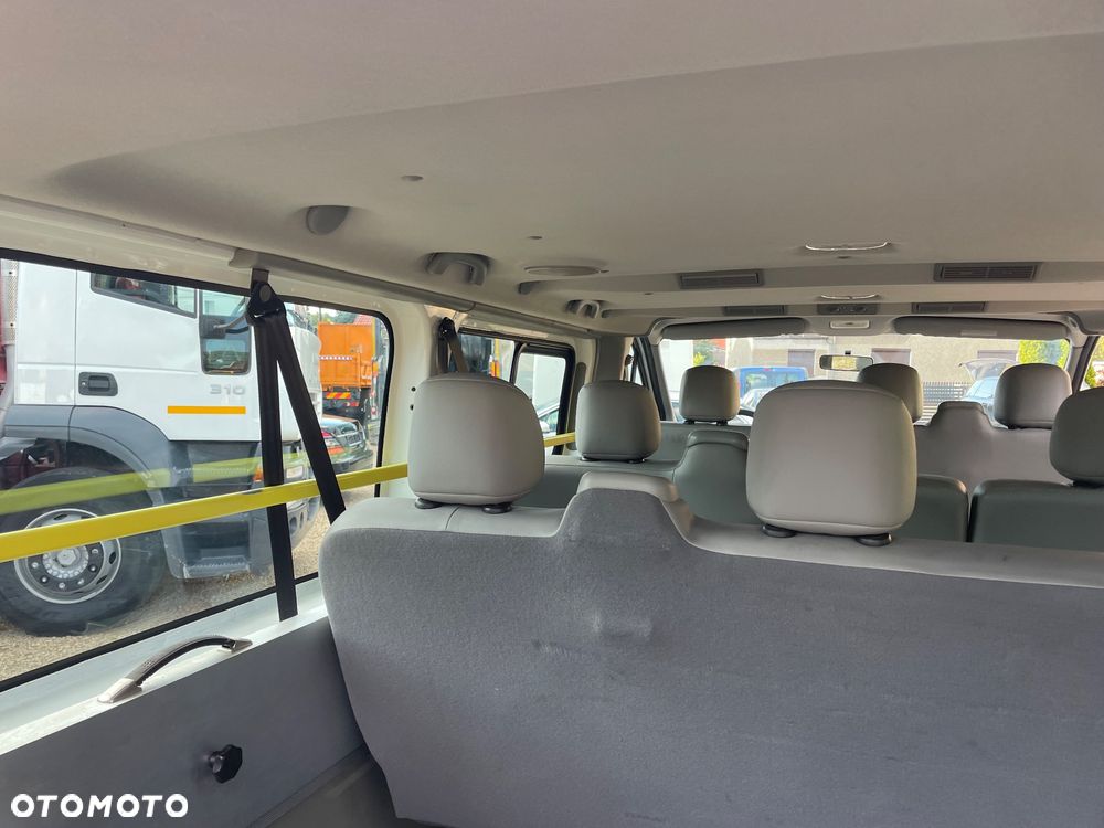 Renault Trafic Passenger Expression - 33