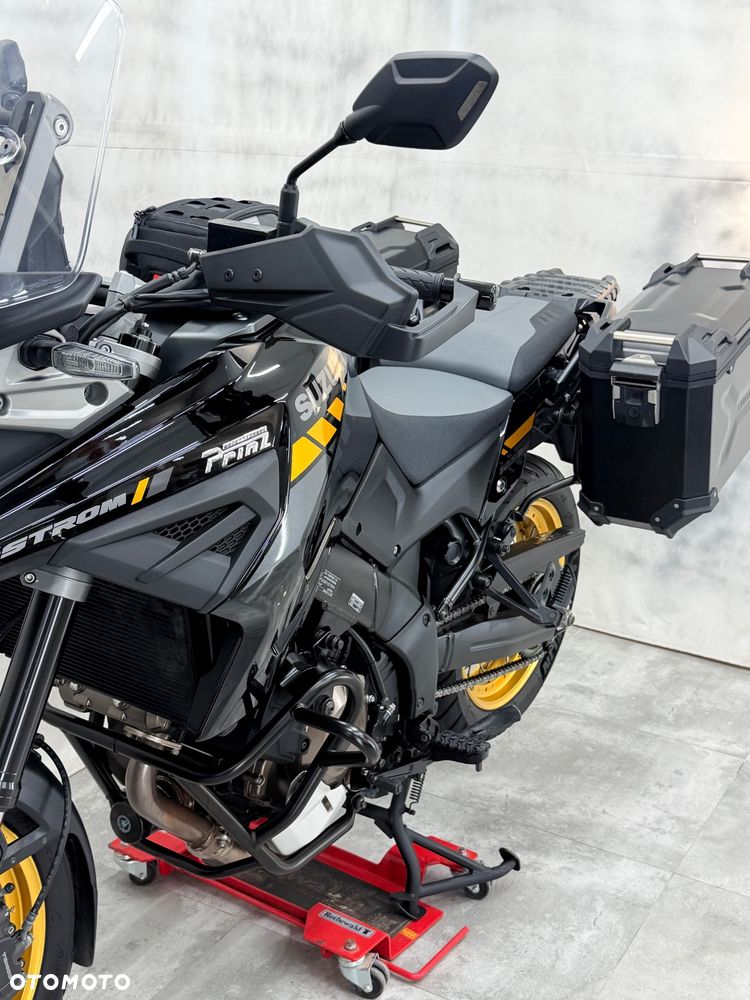 Suzuki V-STROM - 6