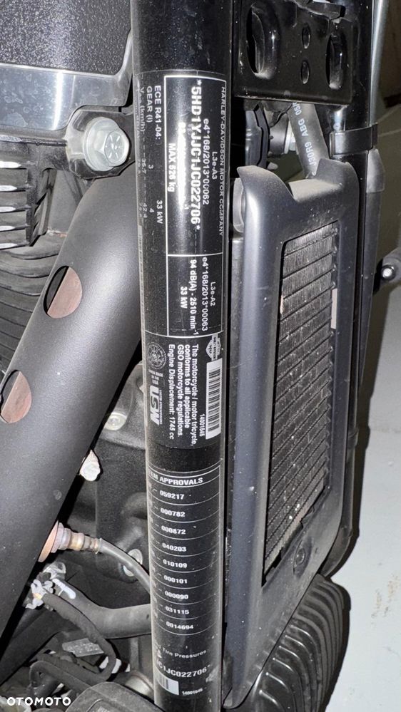 Harley-Davidson Softail Street Bob - 7