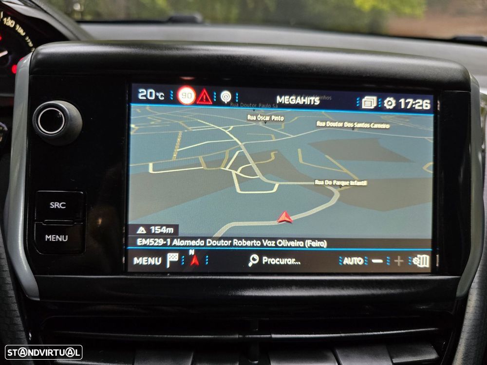 Peugeot 2008 1.2 PureTech Signature - 12