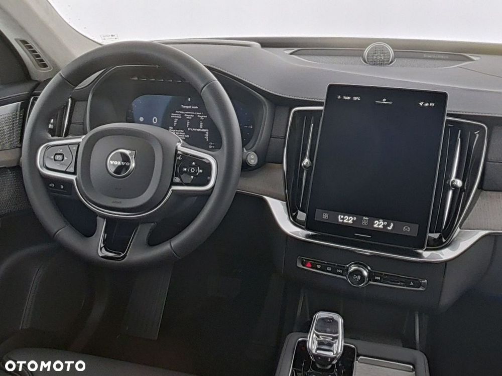 Volvo XC 90 T8 AWD Plug-In Hybrid Ultra Dark 7os - 8