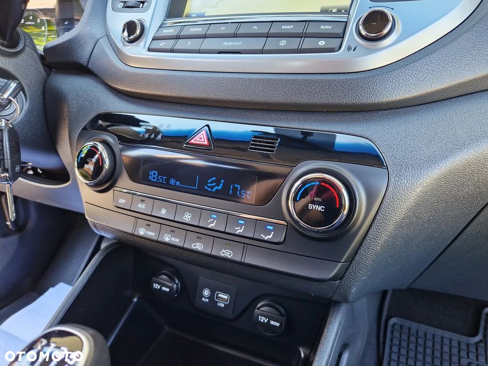Hyundai Tucson blue 1.6 GDi 2WD Navi - 28