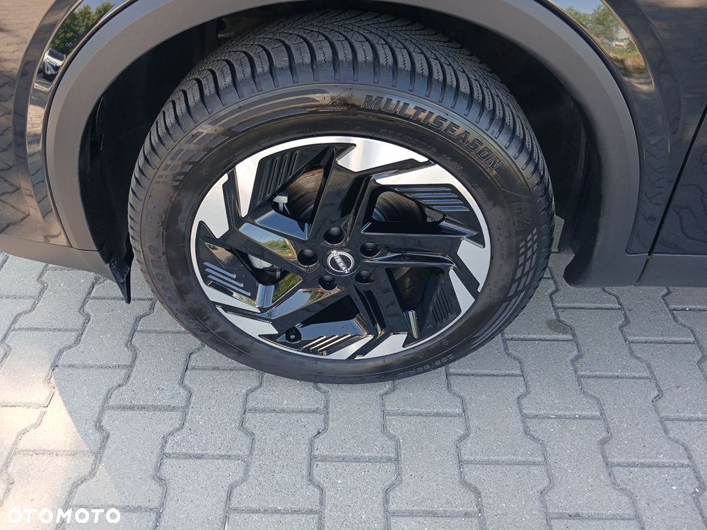 Nissan Qashqai 1.3 DIG-T MHEV N-Connecta Xtronic - 28