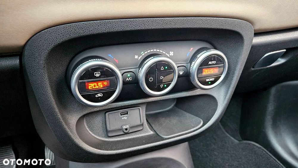 Fiat 500L 1.4 16V Lounge - 17