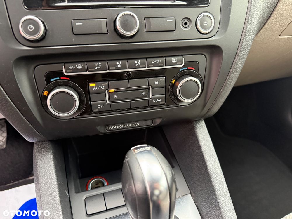 Volkswagen Jetta 1.4 TSI DSG Comfortline - 23