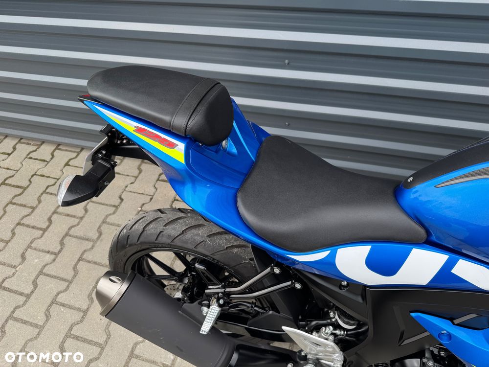 Suzuki GSX-R - 12