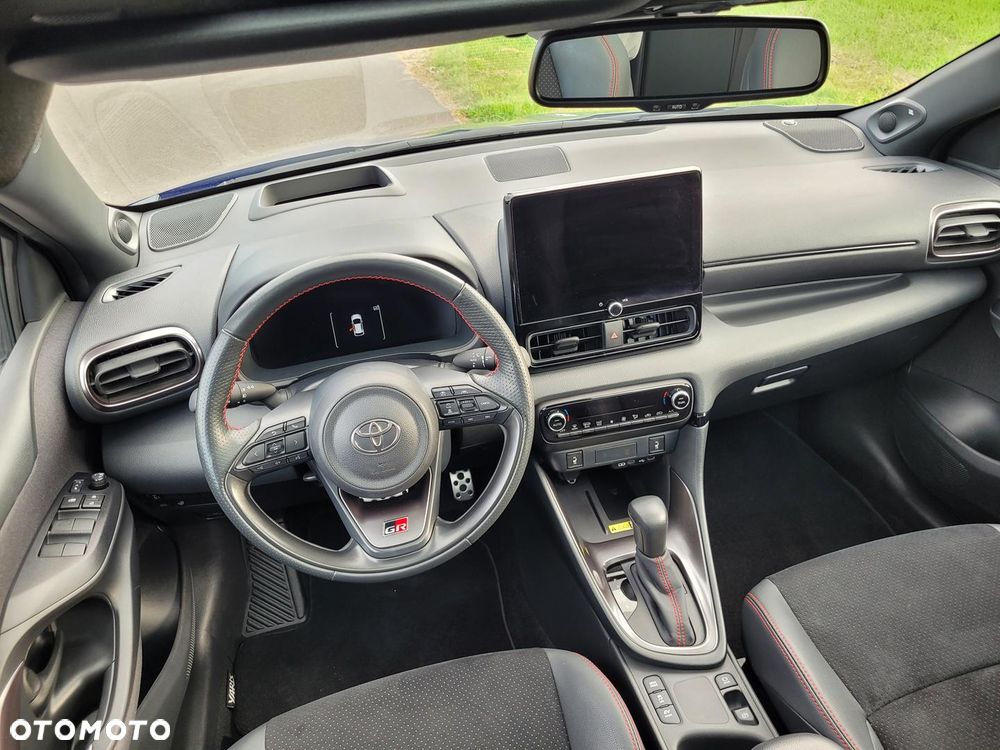 Toyota Yaris Hybrid 1.5 GR Sport - 14